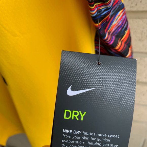 Nike Brooklyn Nets Biggie Bed-Stuy Jersey - Yellow - Picture 10 of 12